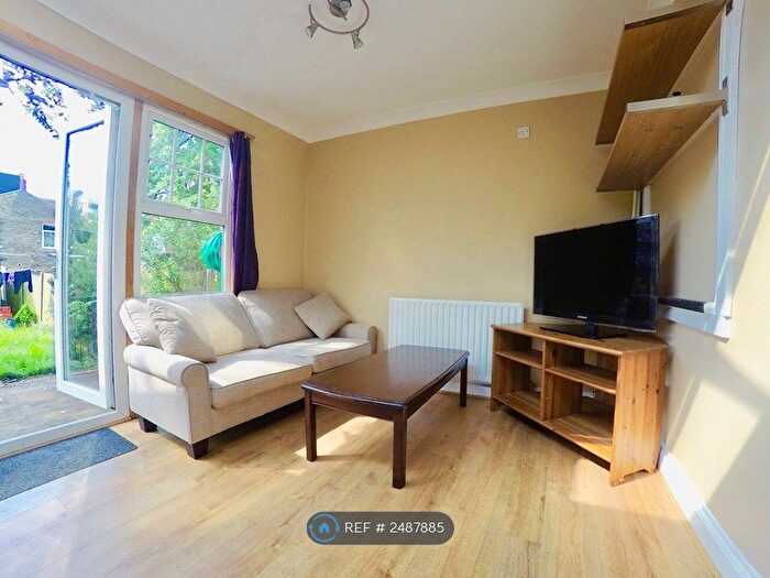 5 Bedroom Terraced House To Rent In Homefarm Road, London, W7