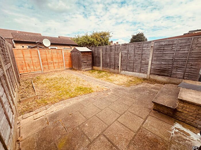 1 Bedroom Flat To Rent In Staines Road, Ilford, IG1