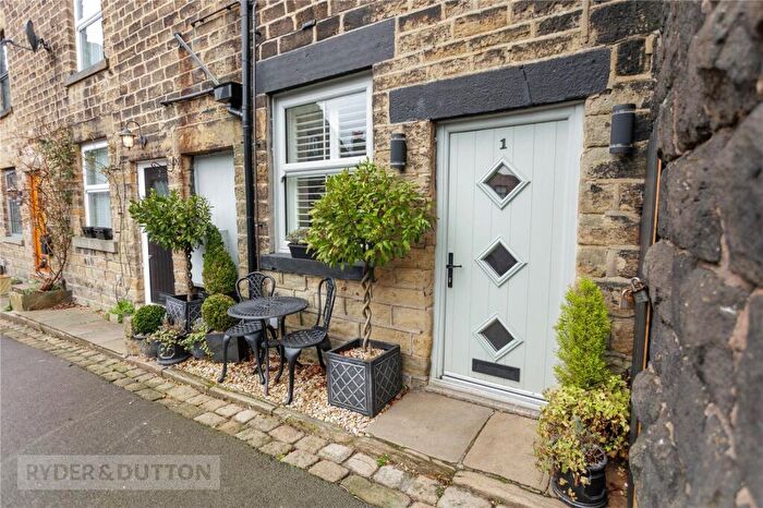 2 Bedroom Terraced House For Sale In Chancery Lane, Dobcross, Saddleworth, OL3