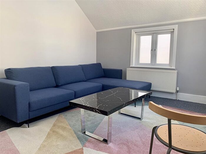3 Bedroom Maisonette To Rent In St George's Road, Brighton, BN2