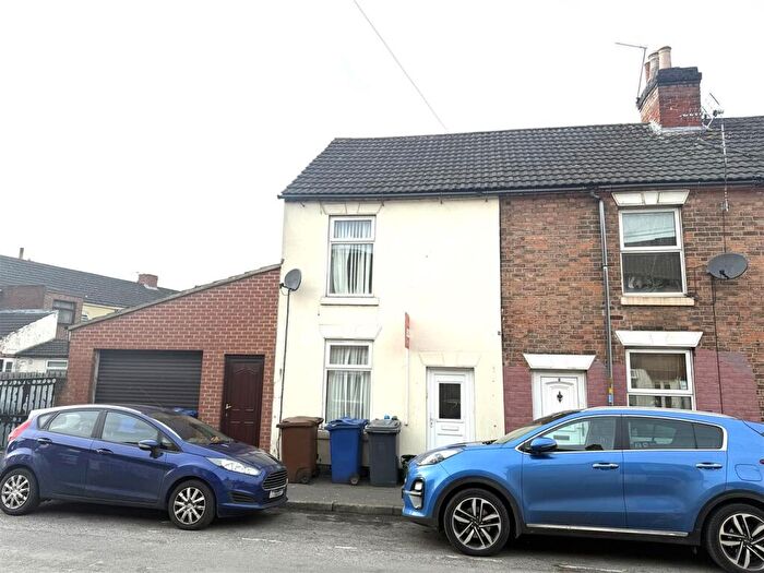2 Bedroom Terraced House For Sale In Victoria Crescent, Burton-On-Trent, DE14