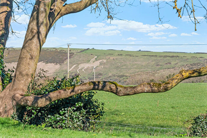 3 Bedroom Cottage For Sale In Main Road, Weymouth, DT3