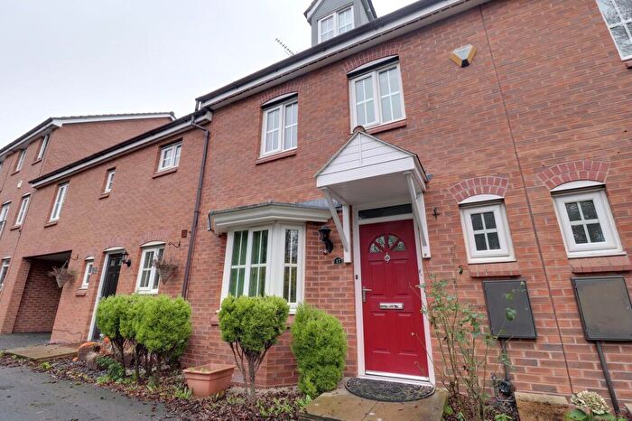 4 Bedroom Property To Rent In Pioneer Way, Stafford, ST17