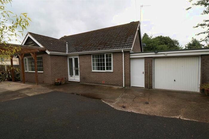 2 Bedroom Detached Bungalow To Rent In Rotherham Road, Maltby, Rotherham, S66