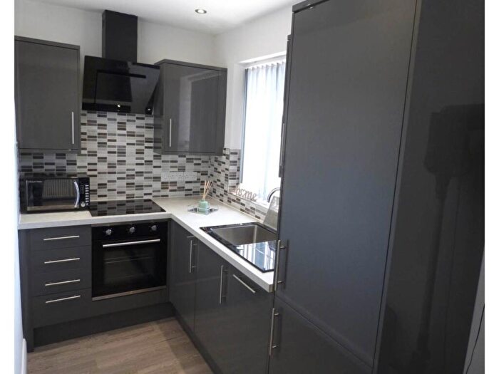 3 Bedroom Flat To Rent In Aughton Street, Ormskirk, L39