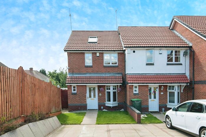 3 Bedroom Property To Rent In Tiverton Drive, West Bromwich, B71