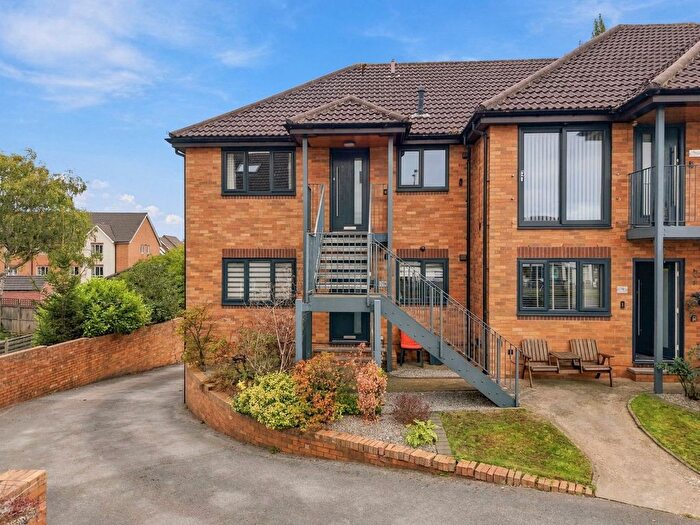 2 Bedroom Flat For Sale In Bawtry Road, Wickersley, Rotherham, S66