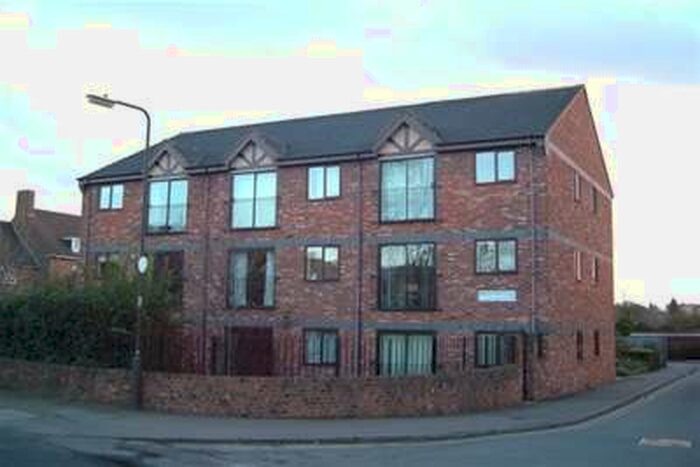 2 Bedroom Flat To Rent In Rectory Park Court, Rectory Road, Sutton Coldfield. B75