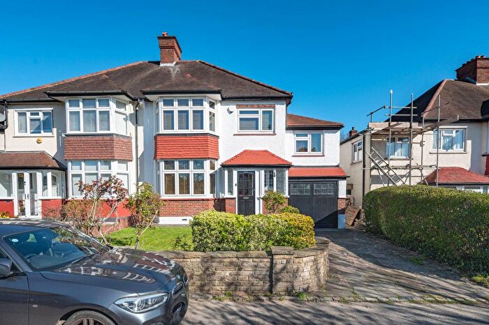 5 Bedroom Semi-detached House For Sale In Beulah Hill, Crystal Palace, London, SE19