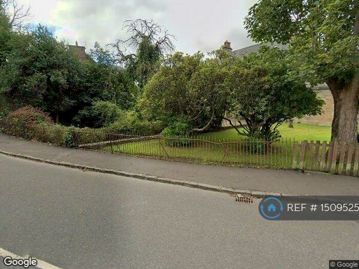 3 Bedroom Flat To Rent In Knoxville Road, Kilbirnie, KA25