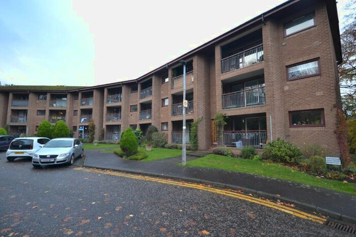 2 Bedroom Flat To Rent In York Road, Trinity, Edinburgh, EH5