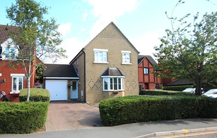 3 Bedroom Detached House To Rent In Woodlands Park Drive, Dunmow, CM6