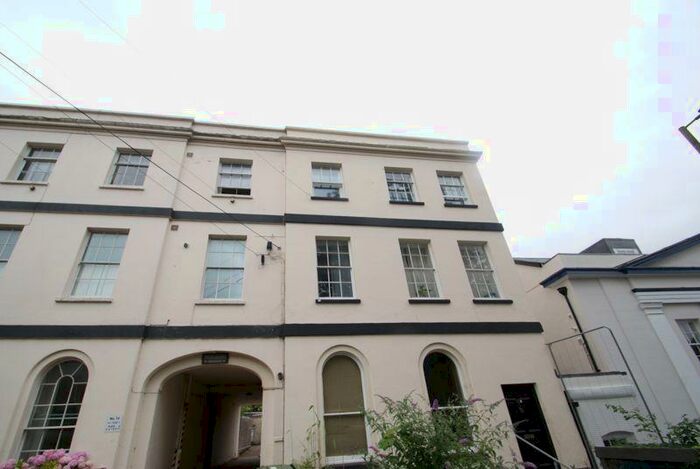 1 Bedroom Flat To Rent In Pennsylvania Road, Exeter, EX4