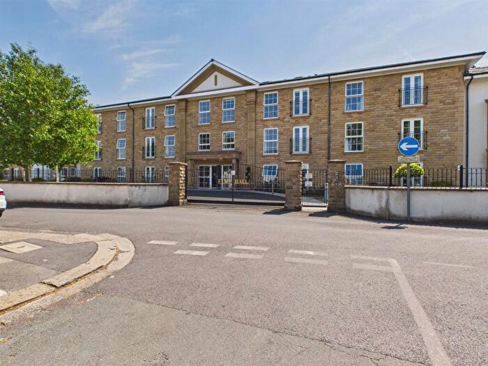 2 Bedroom Apartment For Sale In Elms Road, Morecambe, LA4