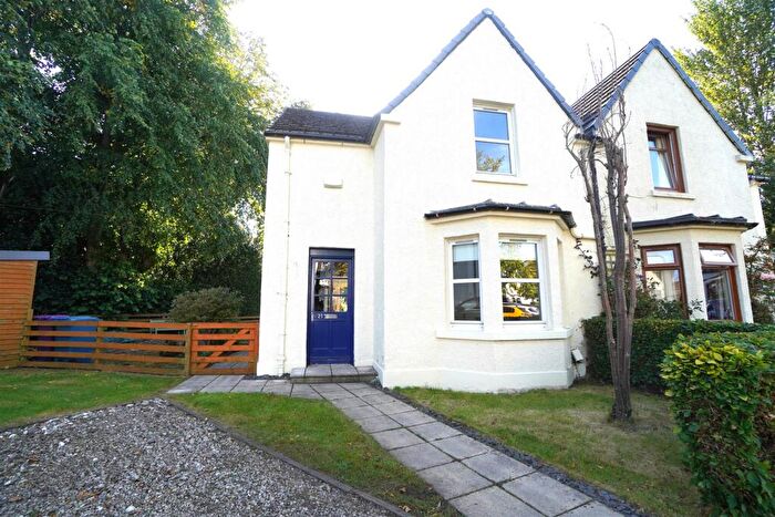 2 Bedroom Semi-Detached House To Rent In Prince Of Wales Gardens, Glasgow, G20