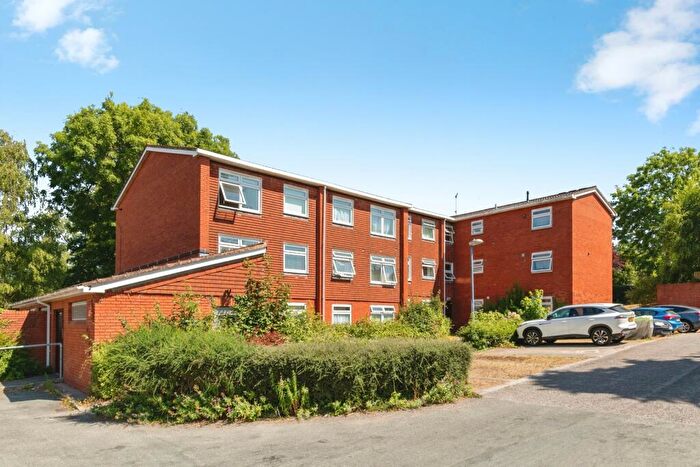 1 Bedroom Flat To Rent In Tunstall Close, Bristol, Somerset, BS9