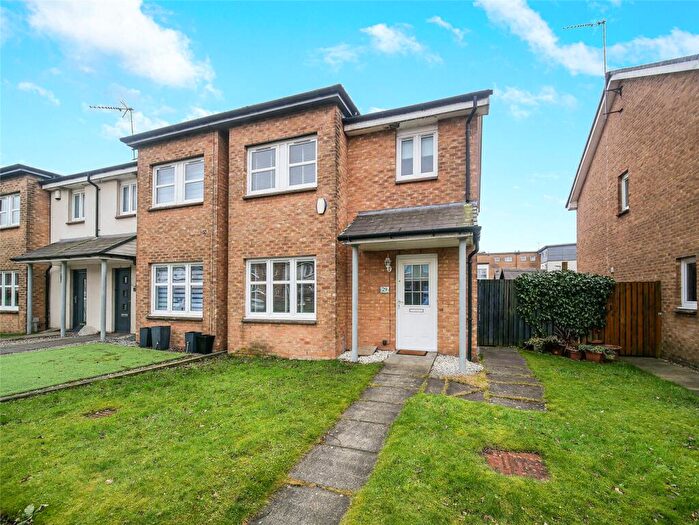 3 Bedroom End Of Terrace House For Sale In Ellerslie Road, Yoker, Glasgow, G14