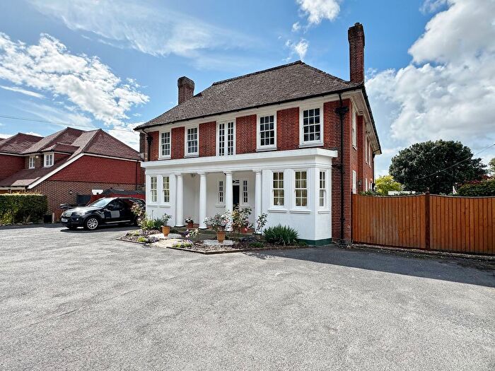 2 Bedroom Flat For Sale In Bere Farm Lane, North Boarhunt, Fareham, PO17
