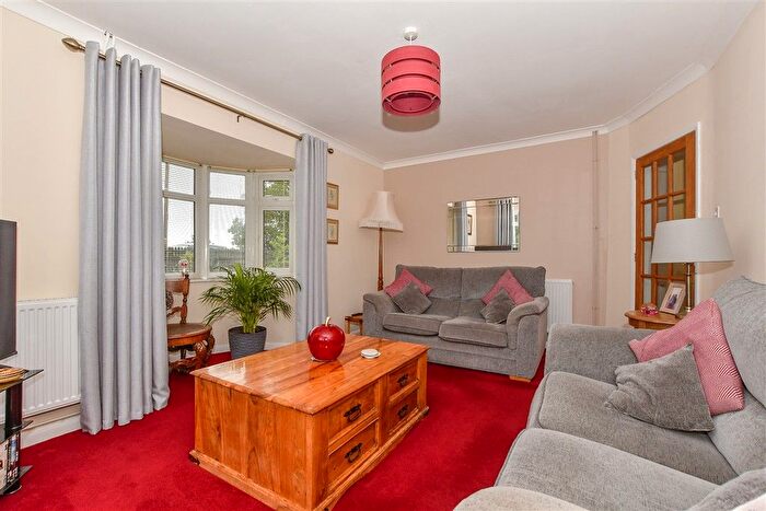 2 Bedroom Detached Bungalow For Sale In Ashford, Kent, TN26