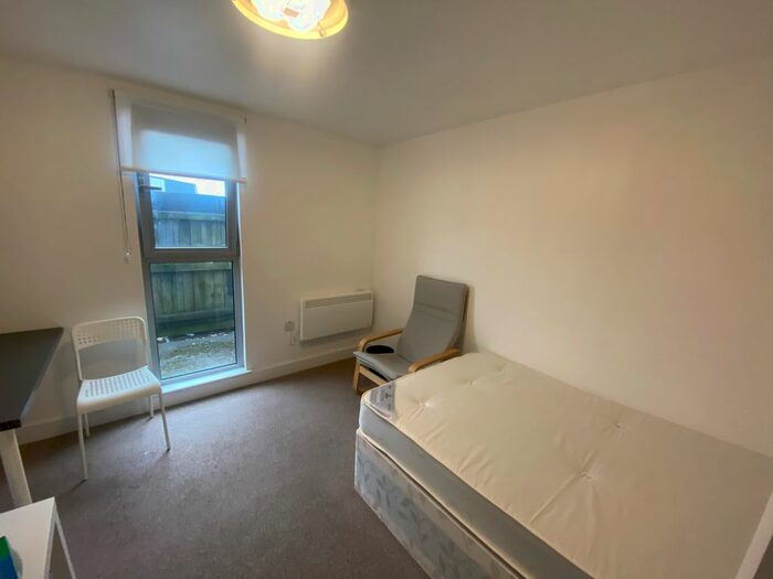 1 Bedroom Flat To Rent In Bevois Valley Road, Southampton, SO14