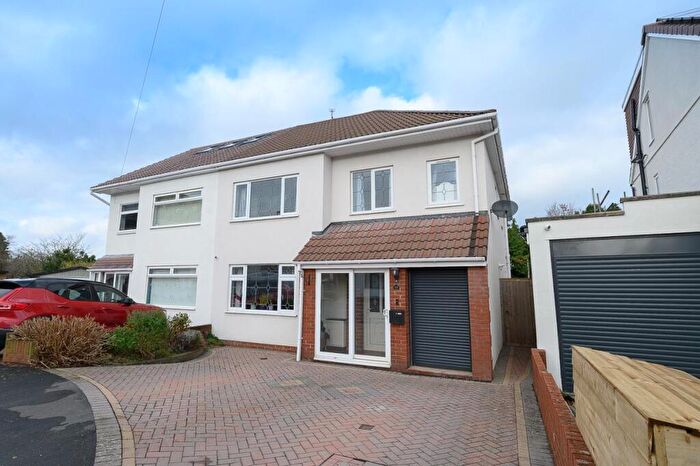 5 Bedroom Semi Detached House For Sale In Fouracre Avenue, Downend, Bristol, BS16