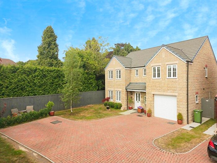 5 Bedroom Detached House For Sale In Wrag View, Highworth, Swindon, SN6