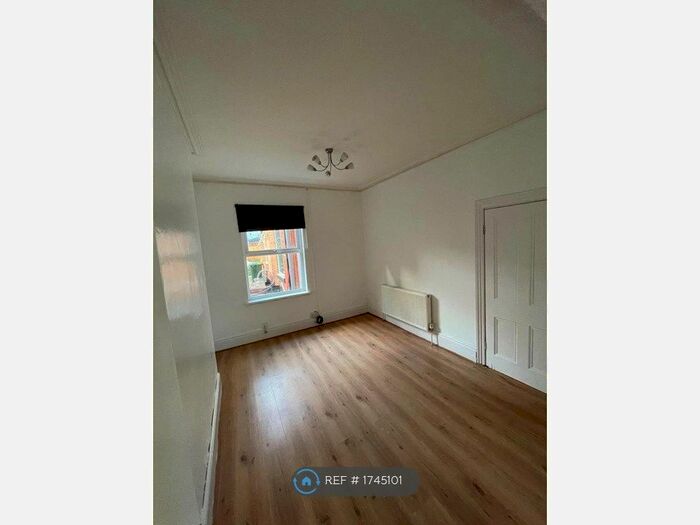 1 Bedroom Flat To Rent In Hagley Road, Smethwick, B66