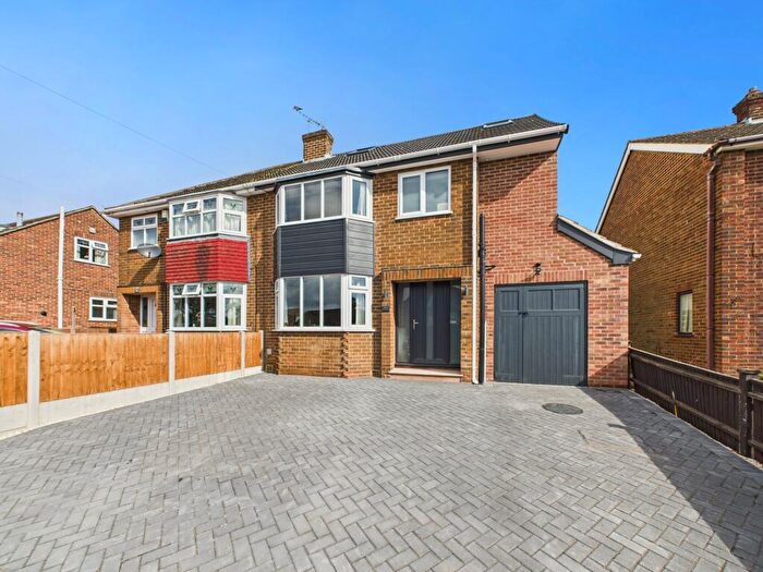 4 Bedroom Semi-Detached House For Sale In Arundel Drive, Spondon, DE21