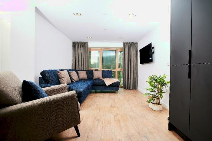 Studio To Rent In Loampit Vale, London, SE13