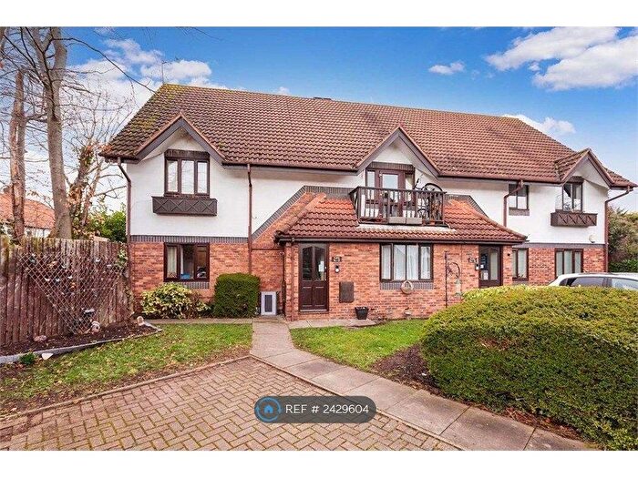 2 Bedroom Flat To Rent In Osprey Close, West Drayton, UB7