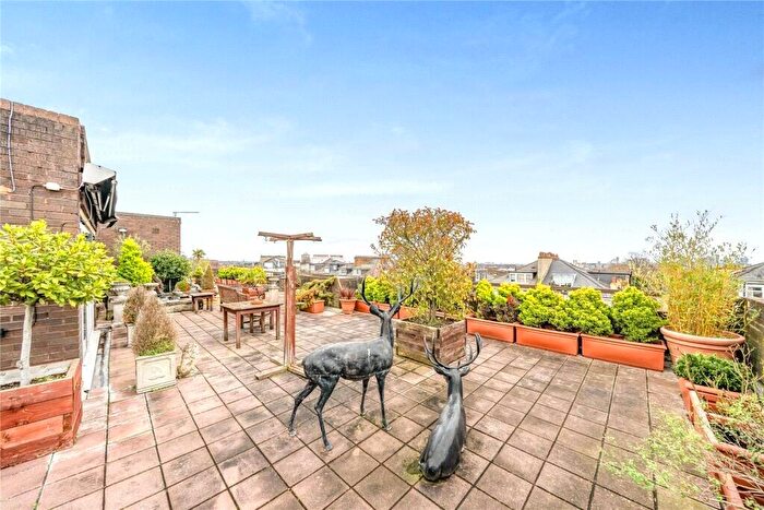 4 Bedroom Penthouse For Sale In Belsize Grove, Belsize Park, Hampstead, London, NW3