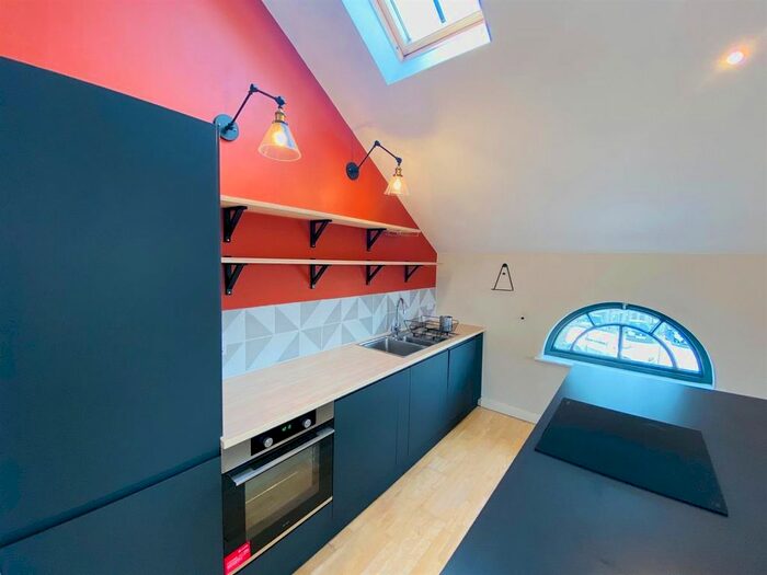 2 Bedroom Flat To Rent In Furnace Hill, Sheffield, S3