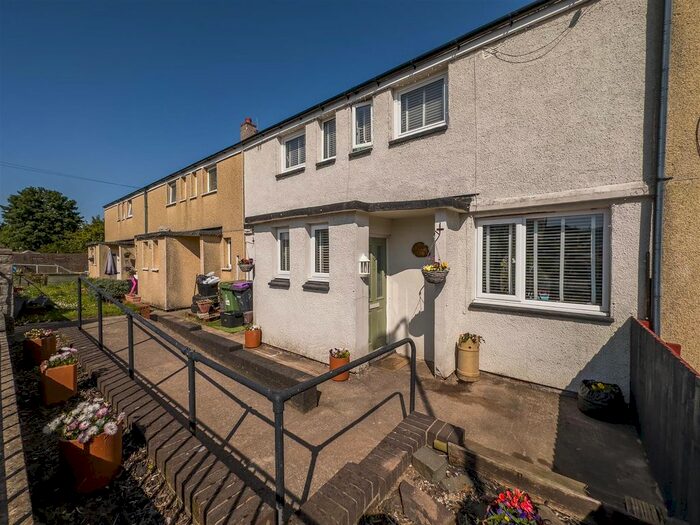 3 Bedroom Terraced House For Sale In Lasgarn View, Varteg, Pontypool, NP4