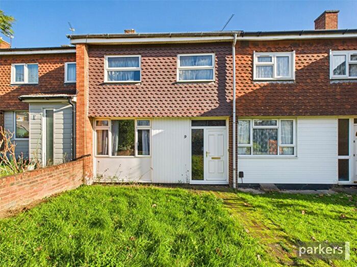 3 Bedroom Terraced House For Sale In Scott Close, Emmer Green, Reading, Berkshire, RG4