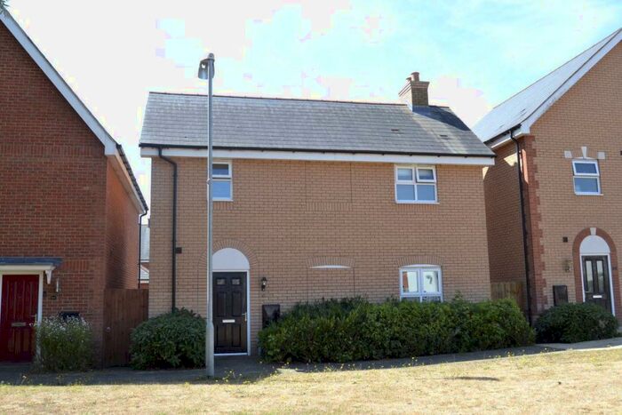 2 Bedroom House To Rent In Hythe, CO1