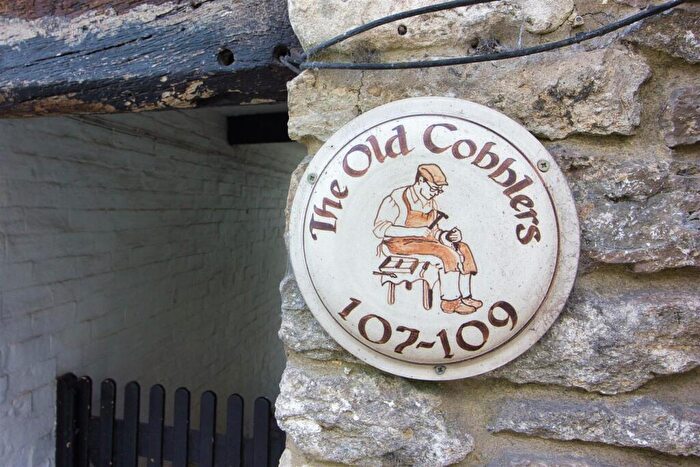 2 Bedroom Cottage For Sale In Malmesbury, SN16