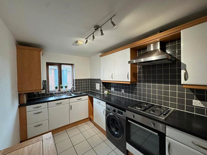 2 Bedroom Apartment To Rent In Princess Alexandra Court, St Davids, EX4