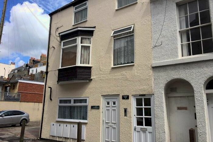 Studio To Rent In Crescent Street, Weymouth DT4