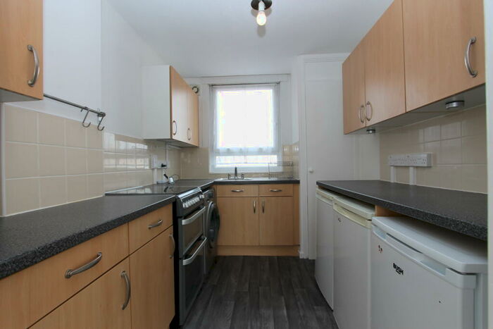2 Bedroom Flat To Rent In Tanners End Lane, London, N18