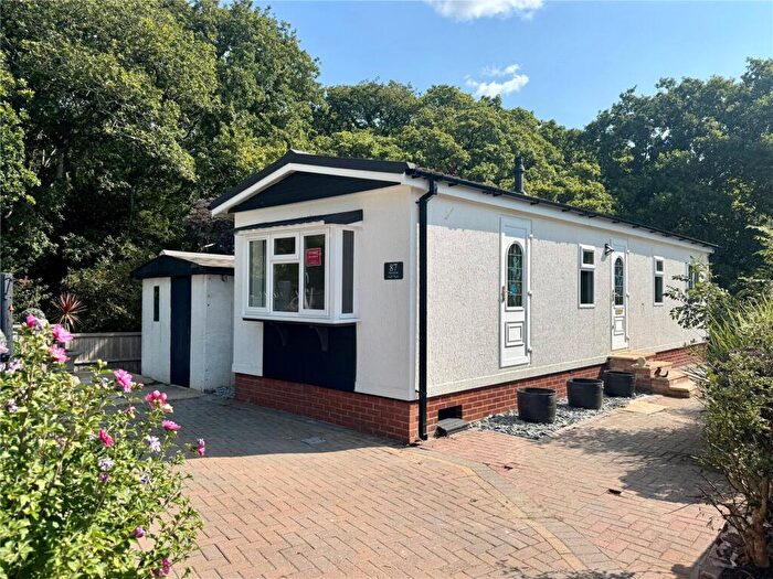 1 Bedroom Park Home For Sale In Woodlands Park, Stopples Lane, Hordle, Hampshire, SO41