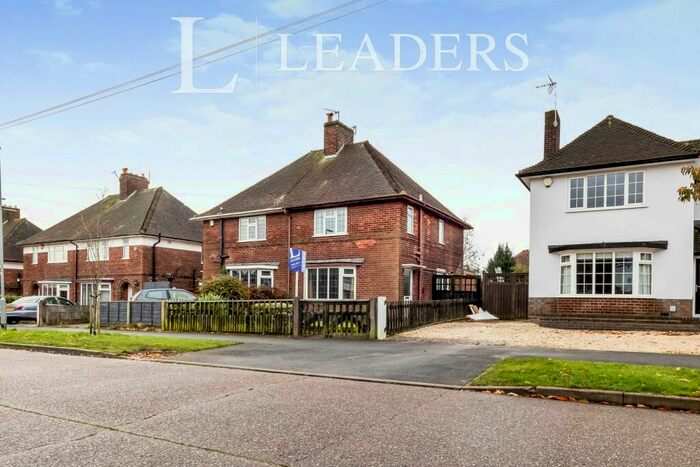 3 Bedroom Semi-Detached House To Rent In Long Hill Rise, Hucknall, NG15