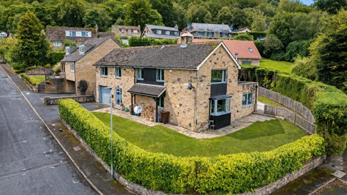 4 Bedroom Detached House For Sale In Hollingwood Gate, Ilkley, West Yorkshire, LS29