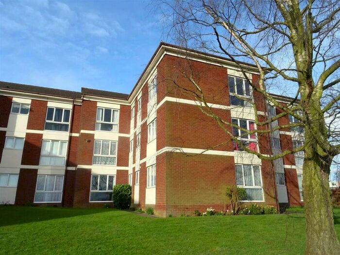 1 Bedroom Flat To Rent In Deveron Court, Hinckley, LE10