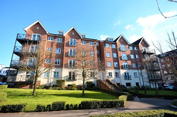 1 Bedroom Flat To Rent In Viridian Square, Aylesbury, HP21