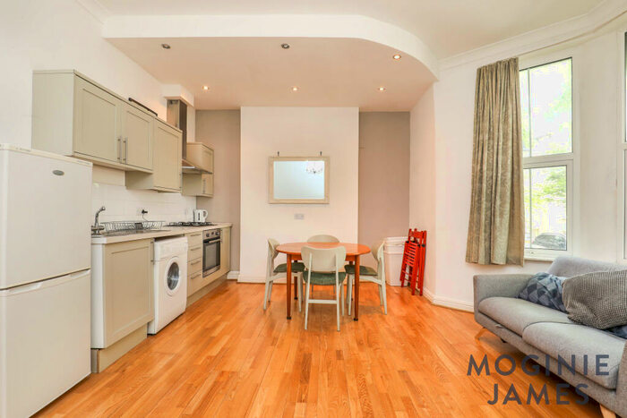 1 Bedroom Flat To Rent In Wordsworth Avenue, CF24