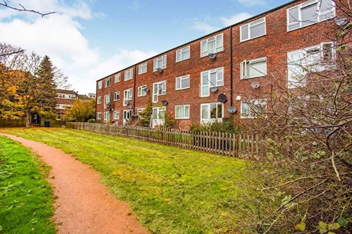 1 Bedroom Flat To Rent In Pump Close, Northolt, UB5