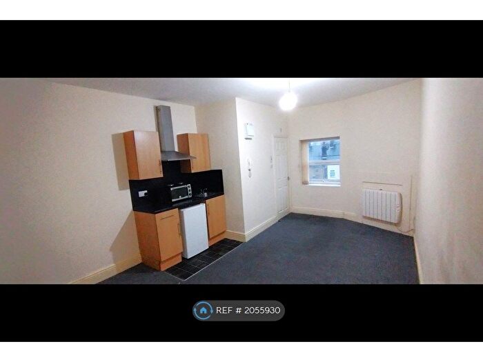 Studio To Rent In Huddersfield Road, Mirfield, WF14