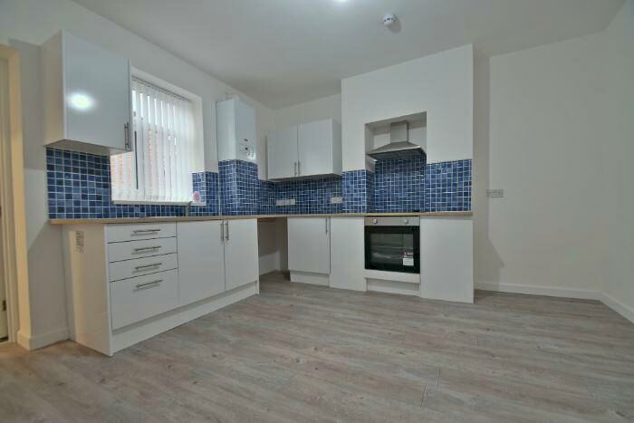 2 Bedroom Flat To Rent In Albert Road, Manchester, M19