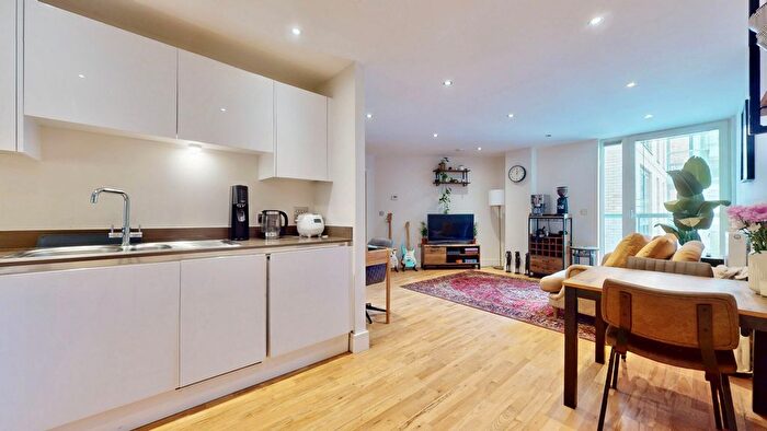 1 Bedroom Flat For Sale In Beacon Point, Dowells Street, London, SE10