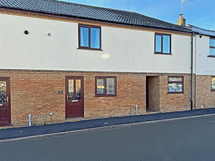 2 Bedroom Terraced House To Rent In Foundry Road, Stamford, PE9